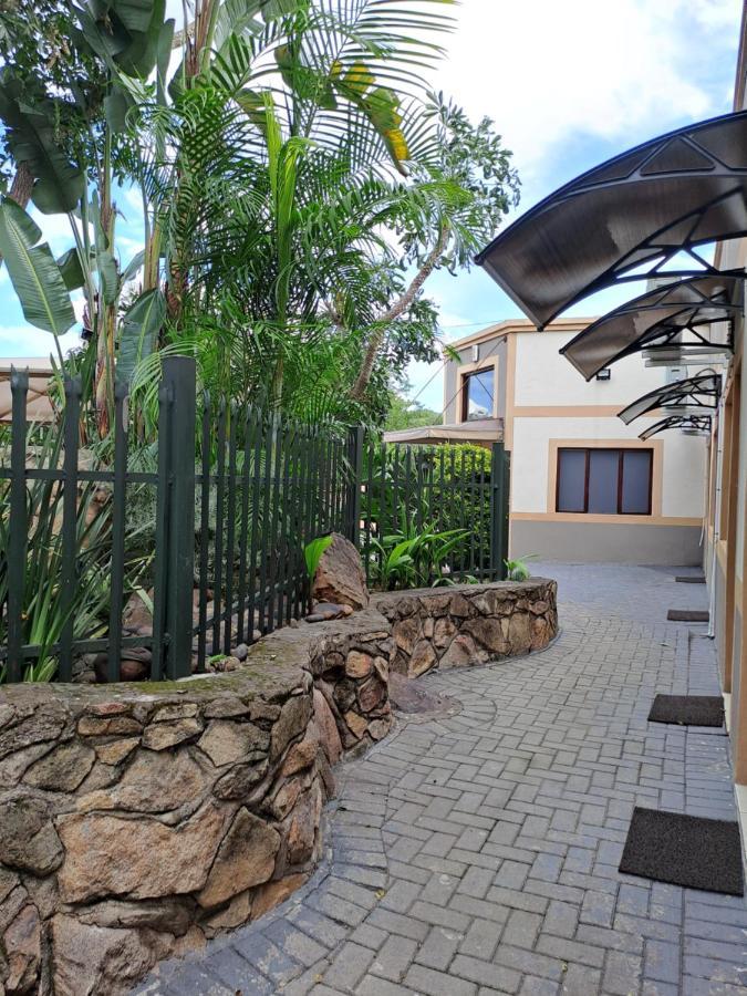 Amigos Bed & Breakfast - No Loadshedding Mbombela Exterior foto