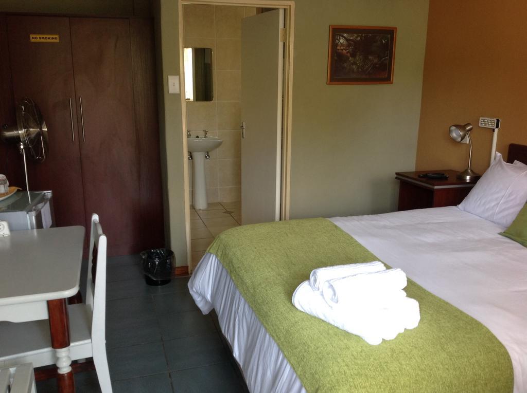 Amigos Bed & Breakfast - No Loadshedding Mbombela Zimmer foto